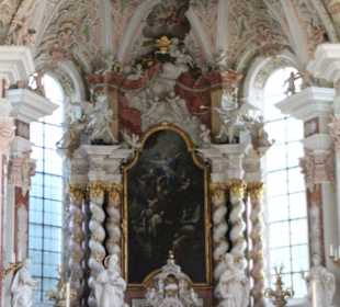 Blick in den Chorraum