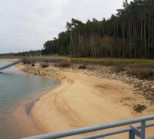 Tolle Strände rund um dem See