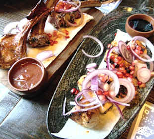 Hähnchenschschlik mit Granatapfelkernen