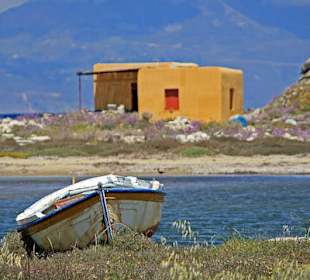 Łódka na wyspie Delos