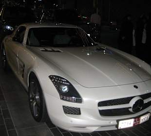 Tolle Autos im Parkhaus