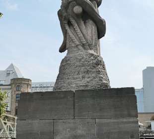 Der Tauzieher von 1910-1911 an Rheinufer