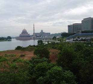 Diese Regierungsstadt ist Gigantismus pur