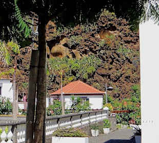Blick von einer Bank an einer Bank in Sao Vicente