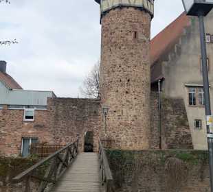 Brücke zum Burgturm
