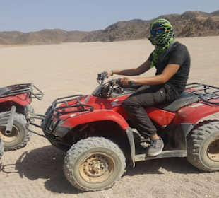 Mit den Quads durch die Wüste 