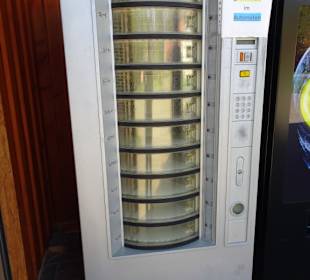 Forellen-Kiosk-Automat an der Teichwirtschaft