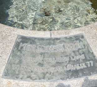 Bally-Prell-Gedenkbrunnen