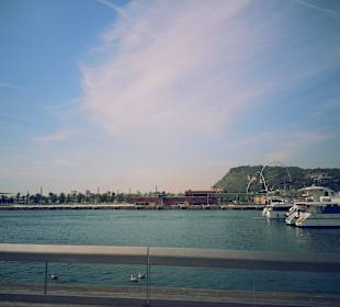 Port w Barcelonie