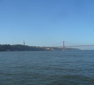 Fahrt mit der Fähre zur Statue