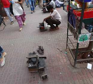 Auf dem Markt unterwegs