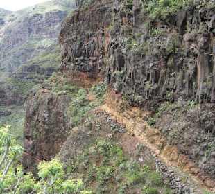 Wanderweg im Barranco de Guarimiar