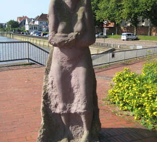 Skulptur "Die Wartende"