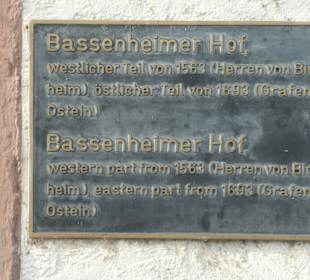 Der Bassenheimer Hof in Rüdesheim, Oberstraße 25 
