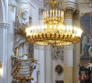 In der Visitantinnen-Kirche (Kościół Wizytek)