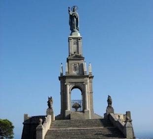 Die 37 m hohe Christusstatue