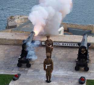 Saluting Battery