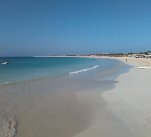 Endloser Sandstrand in Santa Maria