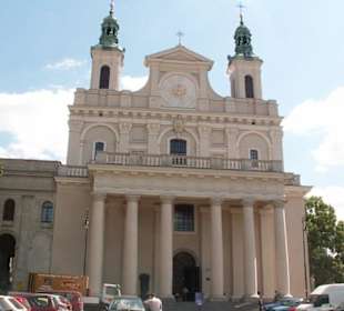 Archikatedra z zewnątrz