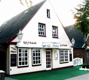 Außenansicht im Gegenlicht!