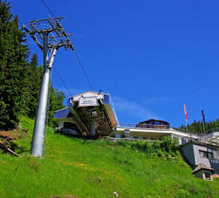 Große Liftanlage in Betrieb