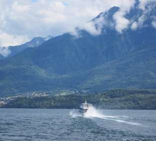 An der Seepromenade Gravedona