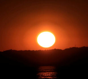 Sonnenuntergang am Hafen