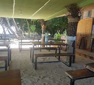 Old Pier Cafe & Restaurant 