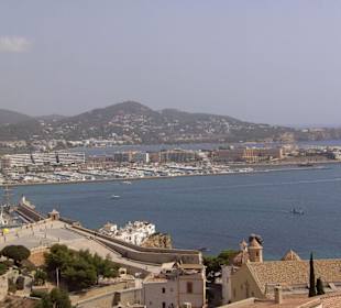 Ausblick vom Plateau der Kathedrale