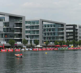 Moderne Bürokomplexe