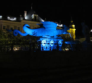 Lindwurm bei Nacht