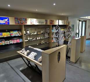 Der Museums-Shop mit tollen Plastiken