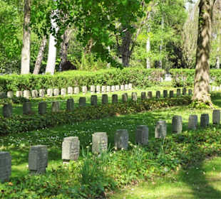 Soldatengräber auf dem Hauptfriedhof