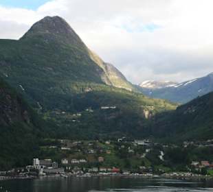 Blick zurück auf Geiranger