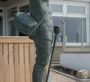 Der Wattenkieker an der Promenade von Sahlenburg