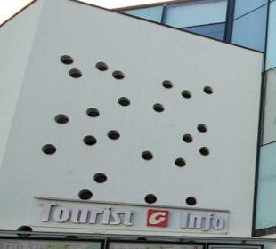 Kulturhaus + Tourist Info