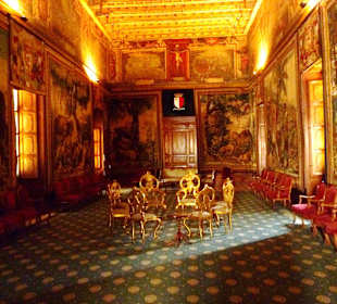 Gobelin-Saal im Großmeisterpalast