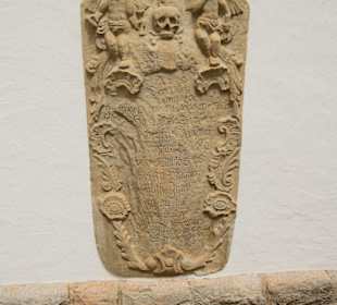 Epitaph an der Außenwand 