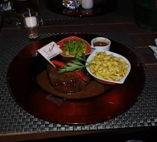 Kamelsteak in Chili Soße und Spätzle