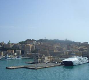 Il porto di Ancona dalla nave