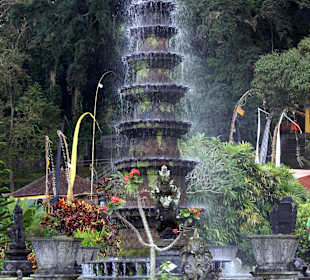 Wasserpalast Tirta Gangga (Ost-Bali)