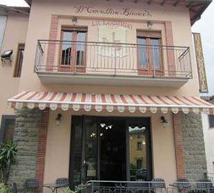 Il Cavallino Bianco, Benabbio