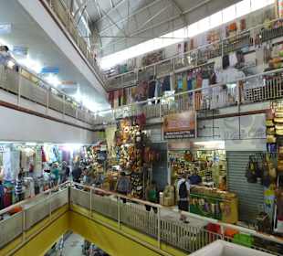 3 Etagen hier gibt es fast alles