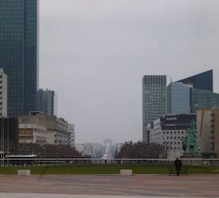 Widok na Łuk Triumfalny