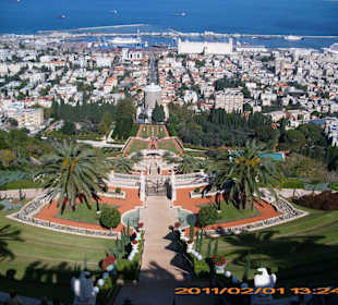 Blick von den Gärten in Haifa auf die Magnifica