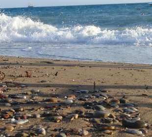 Am Strand hoher Wellengang