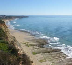 Blick zur Praia do Porto de Mós bei Lagos