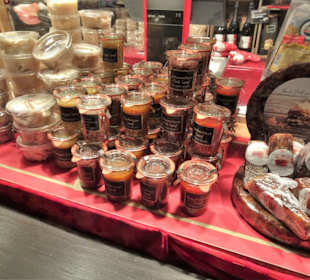 Rundgang über den "Markt der Engel"