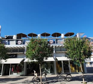 Am Anfang interessante Geschäfte