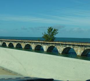 Blick auf den alten Teil der Strasse